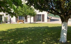 Maison chaleureuse au cœur du village