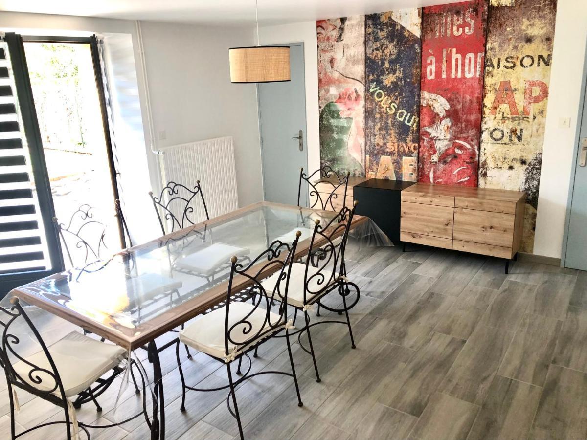 Maison chaleureuse au cœur du village Raddon-et-Chapendu Extérieur photo