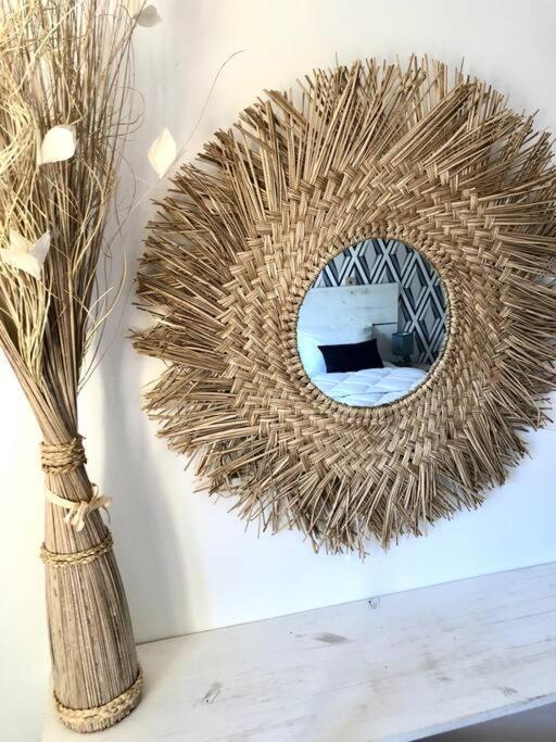 Maison chaleureuse au cœur du village Raddon-et-Chapendu Extérieur photo