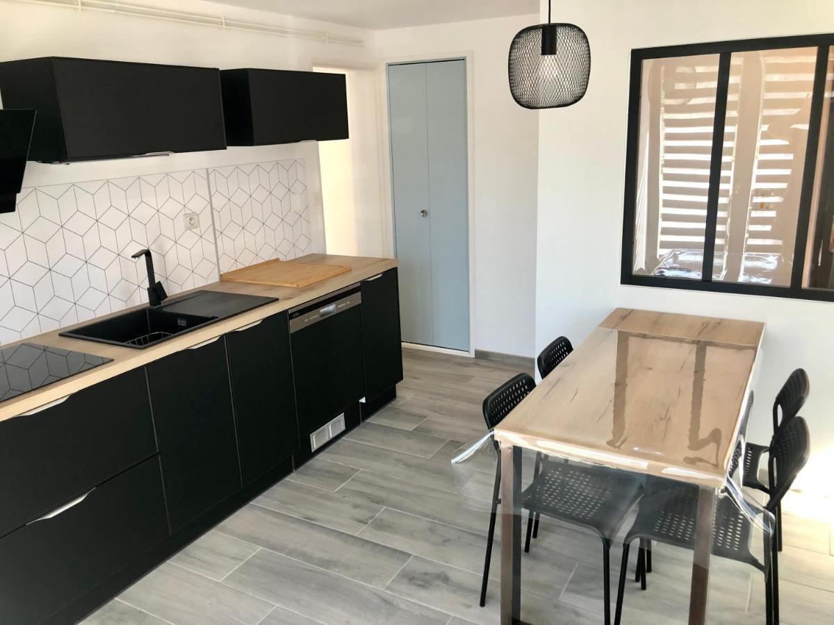 Maison chaleureuse au cœur du village Raddon-et-Chapendu Extérieur photo