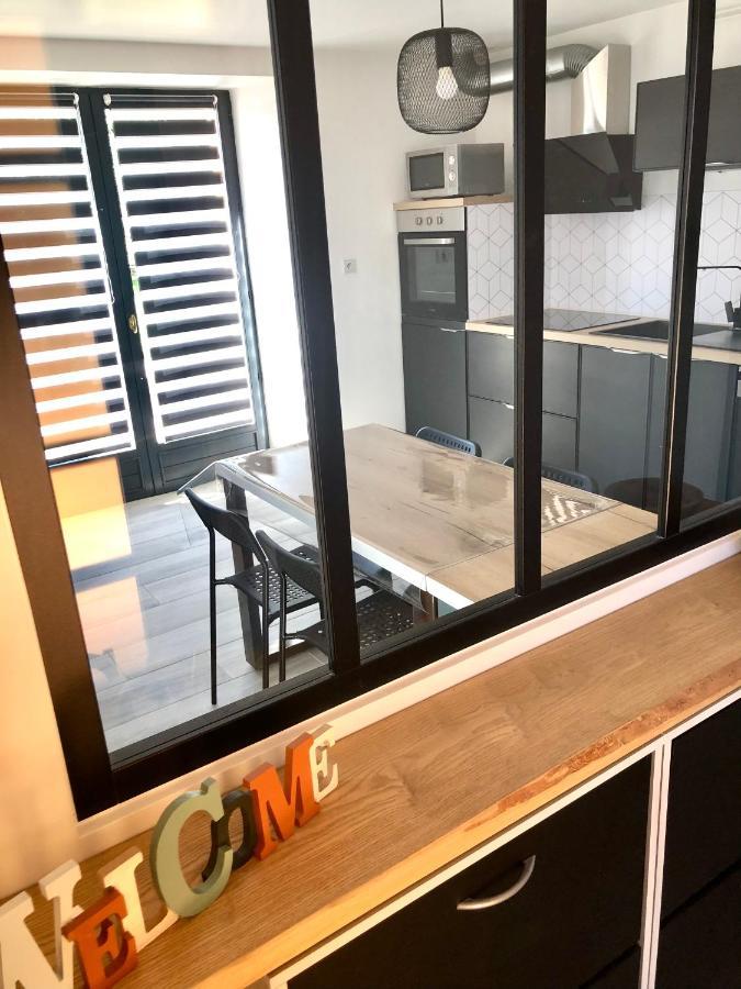 Maison chaleureuse au cœur du village Raddon-et-Chapendu Extérieur photo